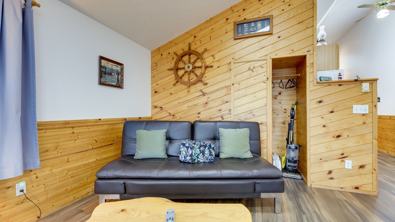 Photo of Livingroom in Waldport