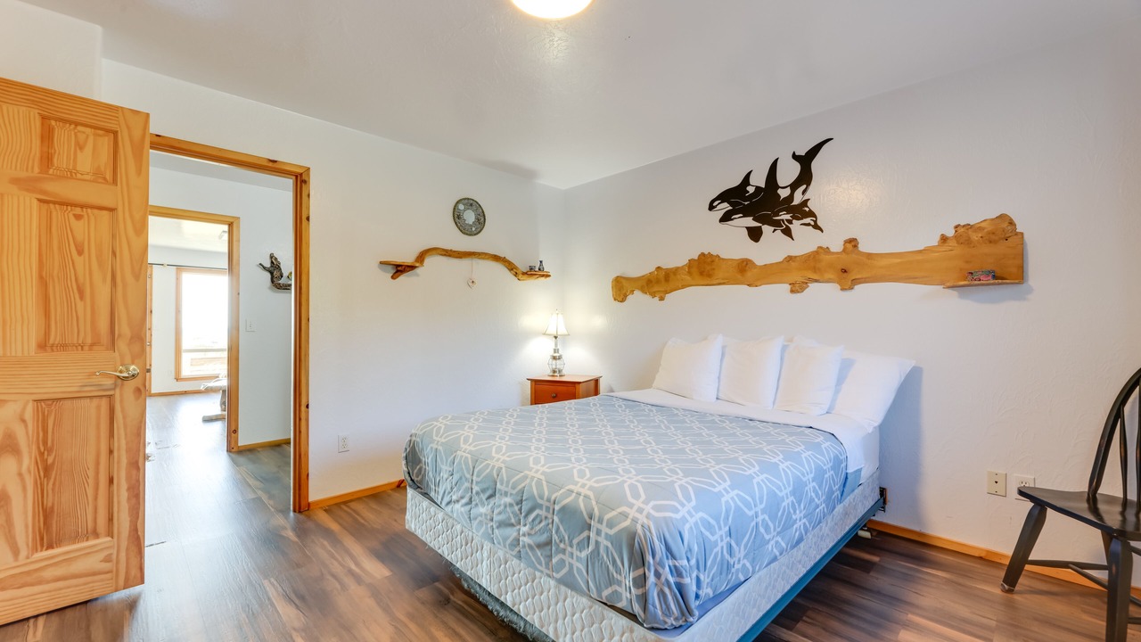 Photo of Bedroom in Waldport