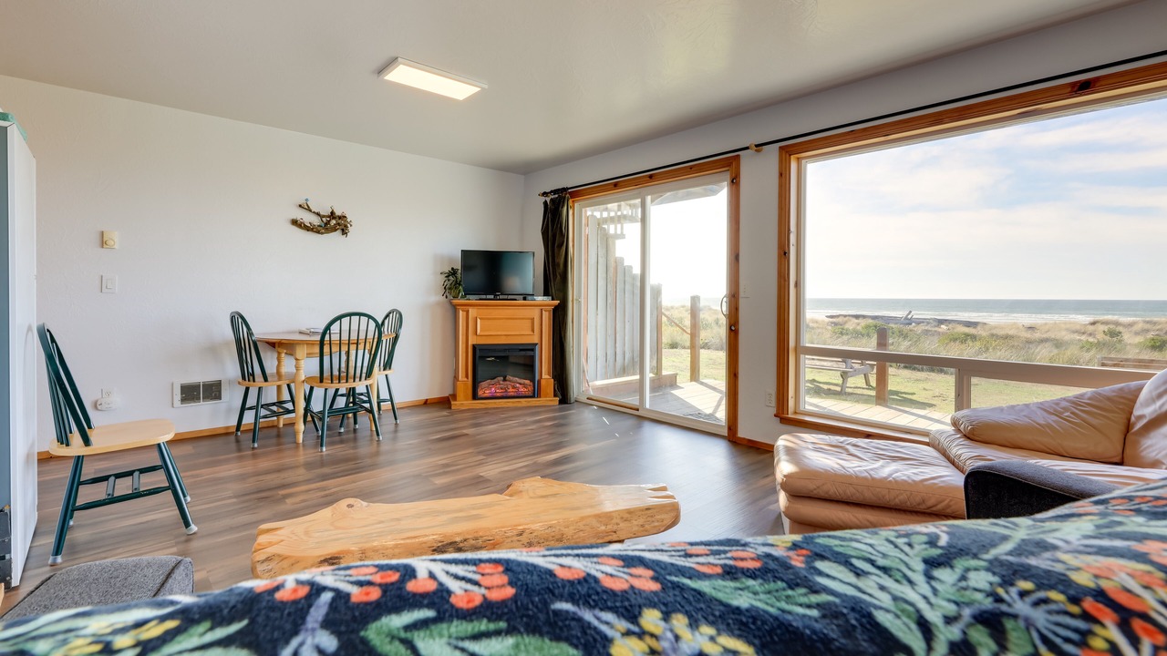 Photo of Livingroom in Waldport