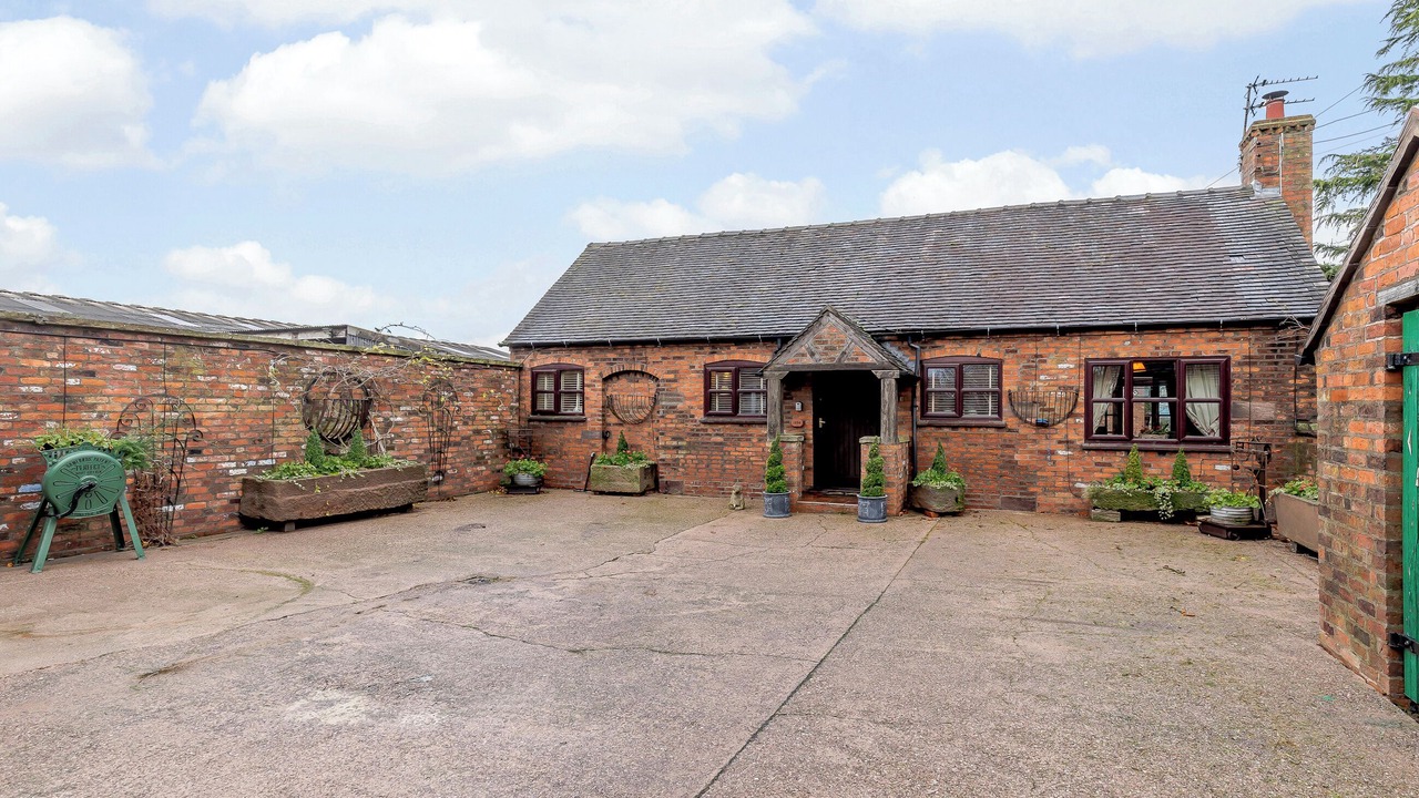 Photo of Outdoor in Winterley