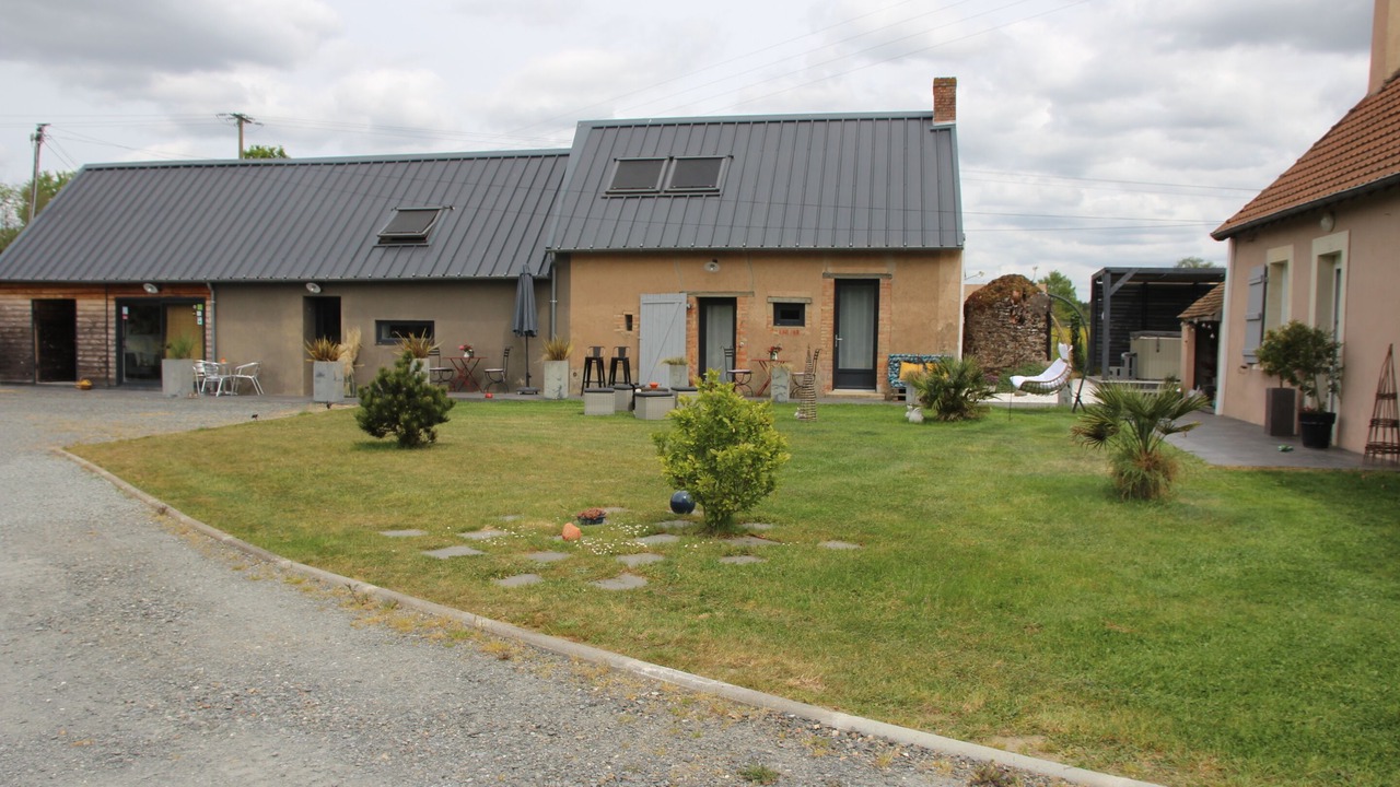 Photo of Others in Arnage