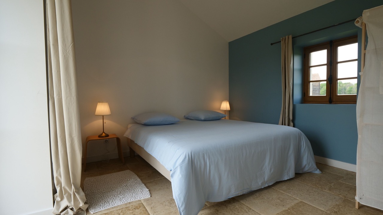 Photo of Bedroom in Ambillou