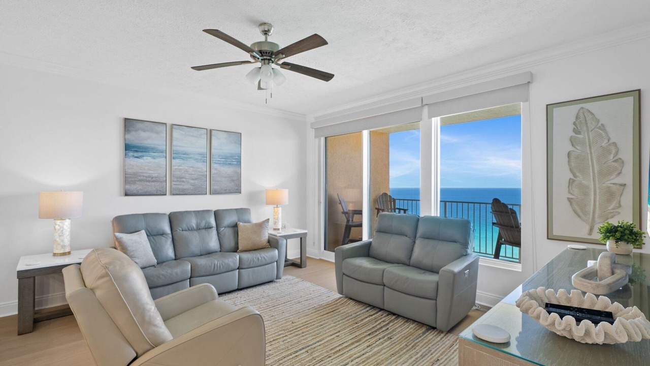 Photo of Livingroom in Lower Grand Lagoon