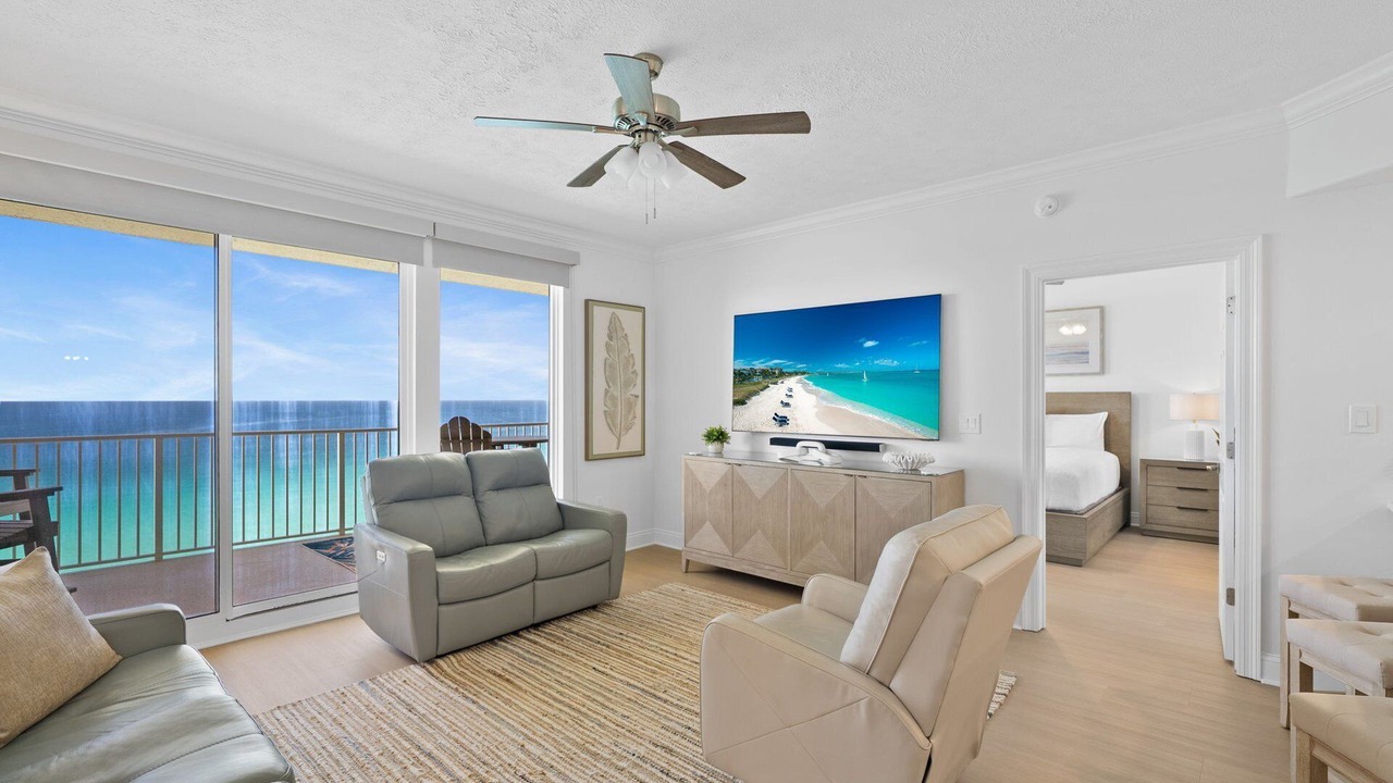 Photo of Livingroom in Lower Grand Lagoon