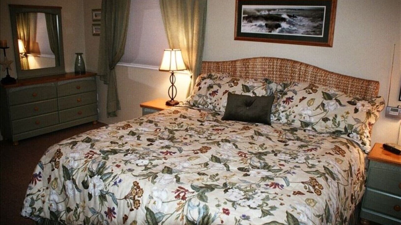 Photo of Bedroom in Neskowin