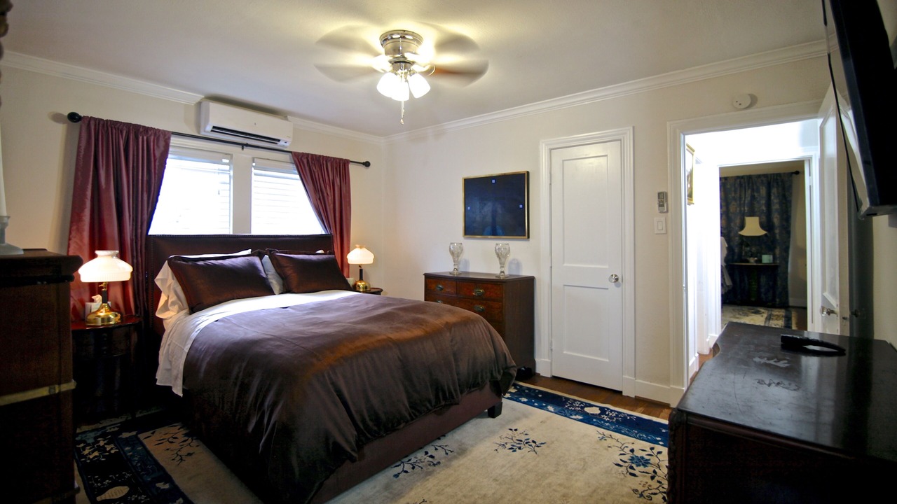 Photo of Bedroom in Greenway Plaza-Upper Kirby