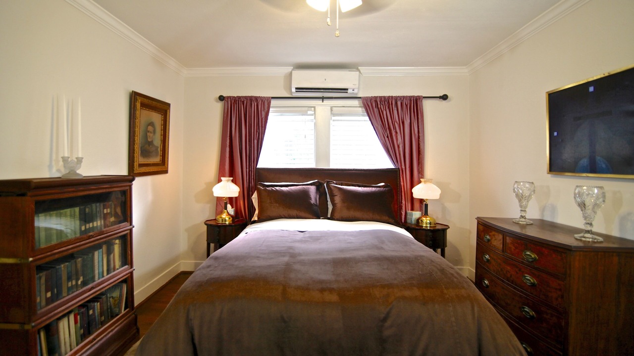 Photo of Bedroom in Greenway Plaza-Upper Kirby