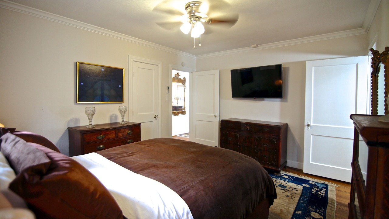 Photo of Bedroom in Greenway Plaza-Upper Kirby