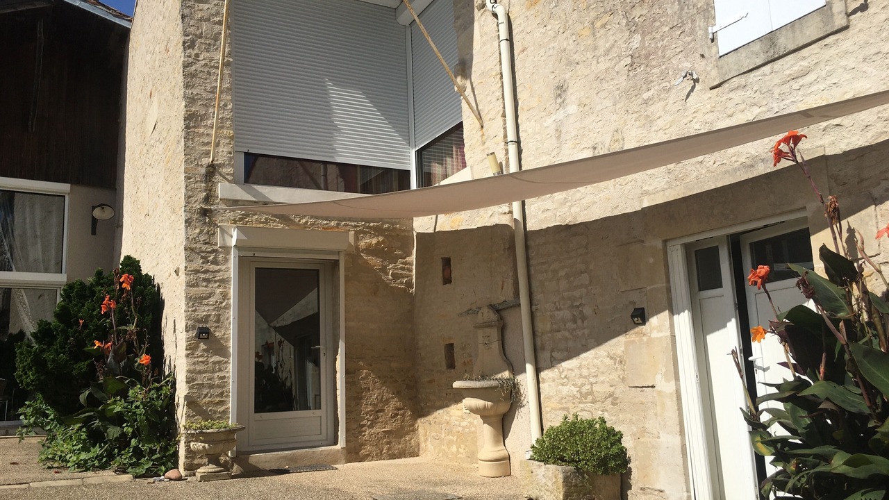 Photo of Outdoor in Saint-Hilaire-la-Palud