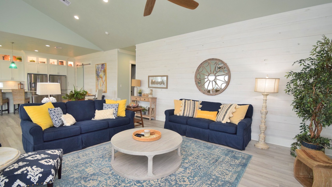 Photo of Livingroom in Crystal Beach