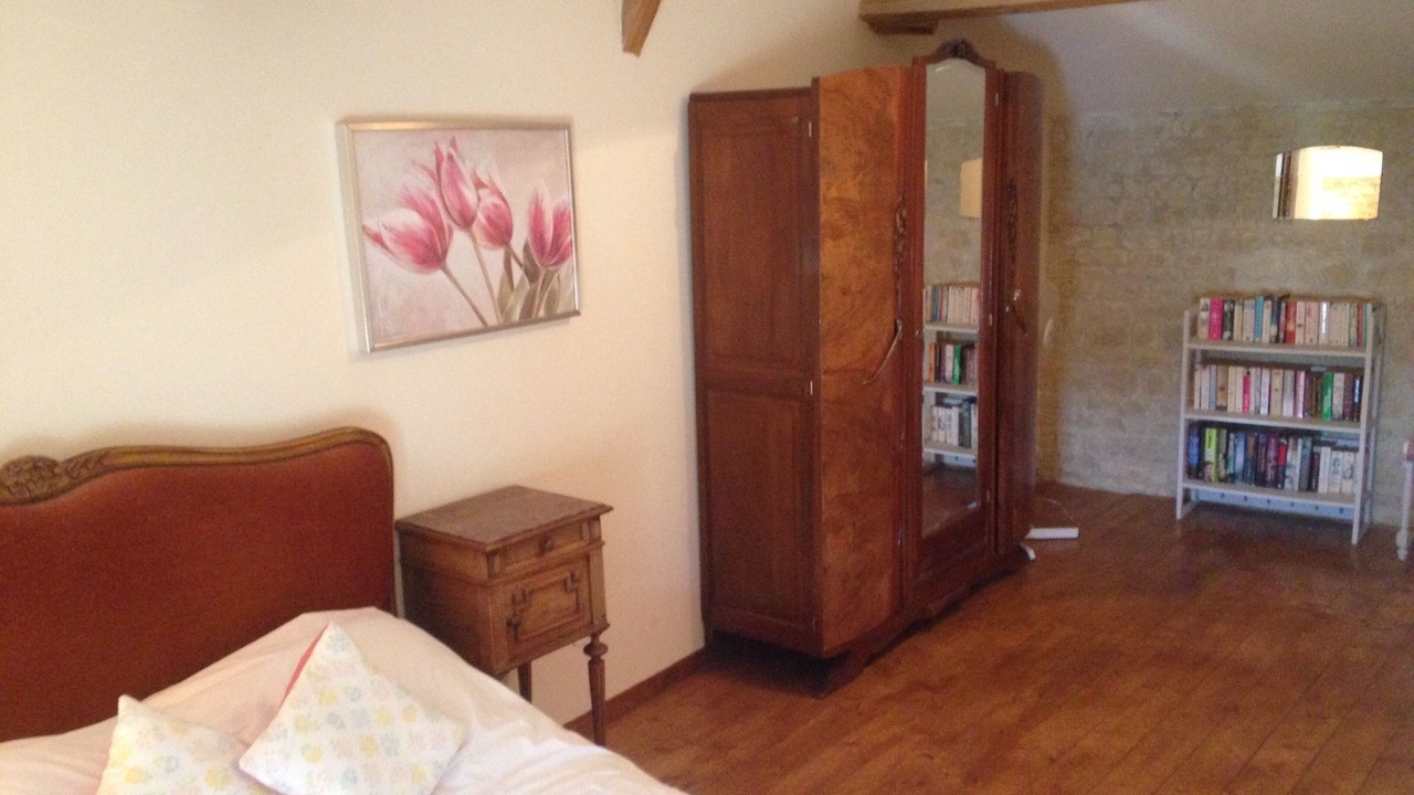 Photo of Bedroom in Duil-sur-le-Mignon