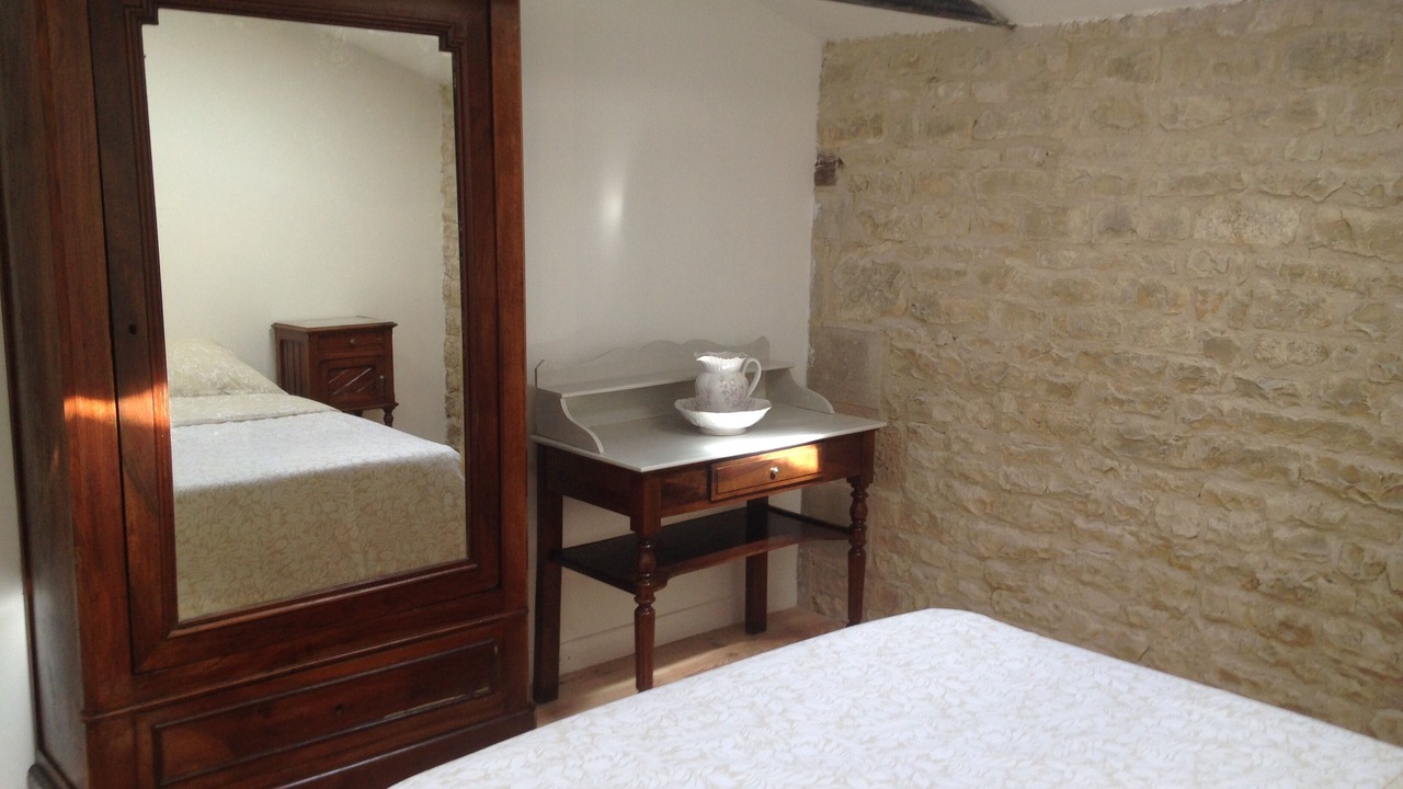 Photo of Bedroom in Duil-sur-le-Mignon