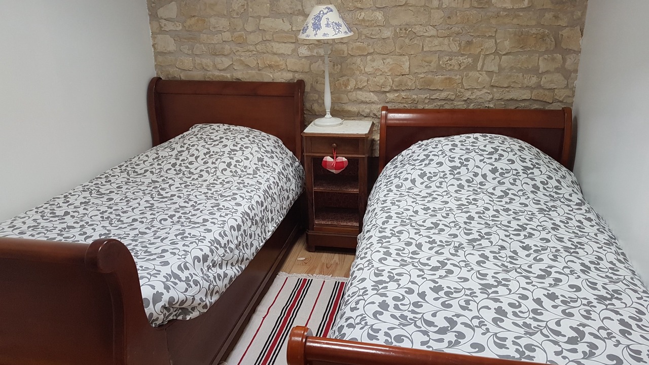 Photo of Bedroom in Duil-sur-le-Mignon