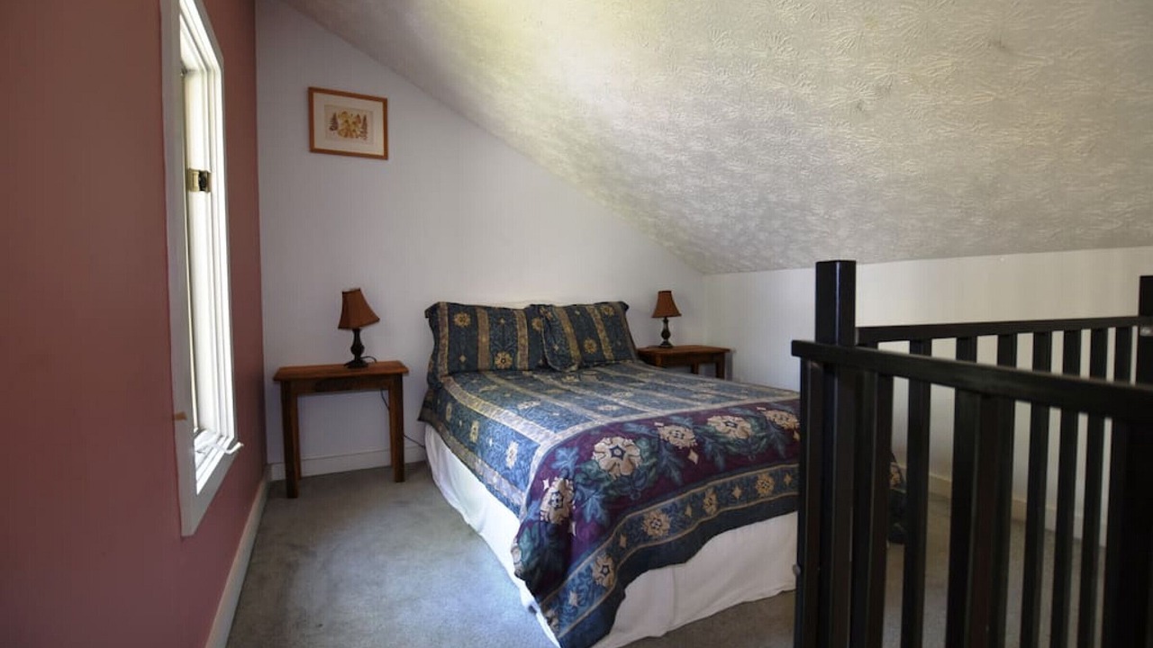 Photo of Bedroom in Demorest
