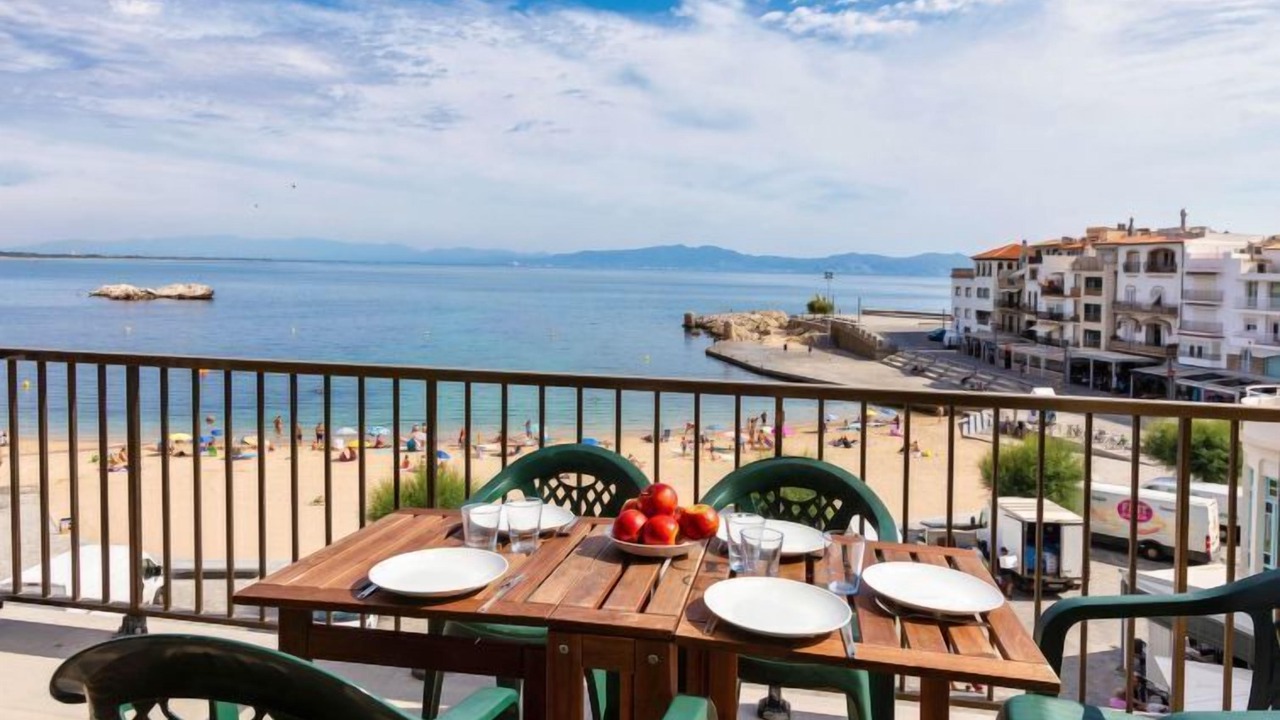 Photo of Others in L'Escala