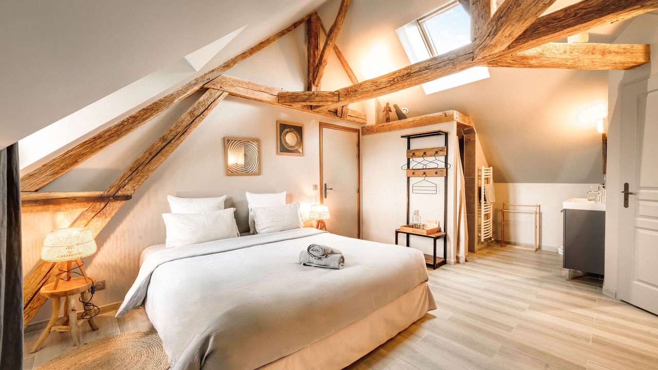 Photo of Bedroom in Villeneuve-sur-Yonne