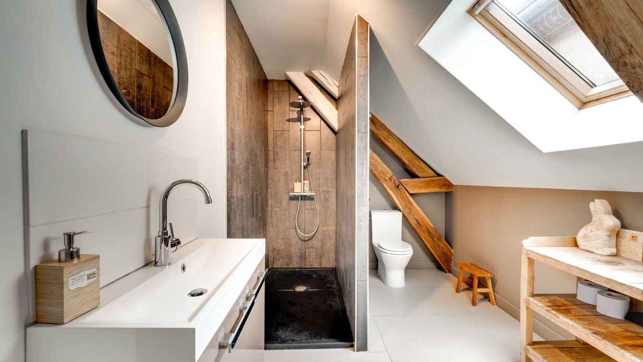 Photo of Bathroom in Villeneuve-sur-Yonne