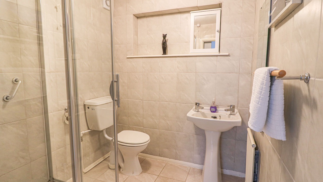 Photo of Bathroom in Rhayader