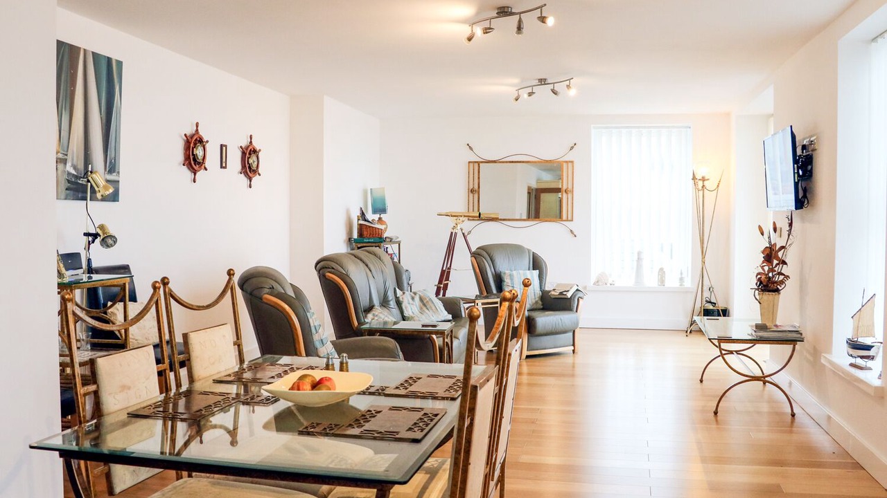 Photo of Others in Hele