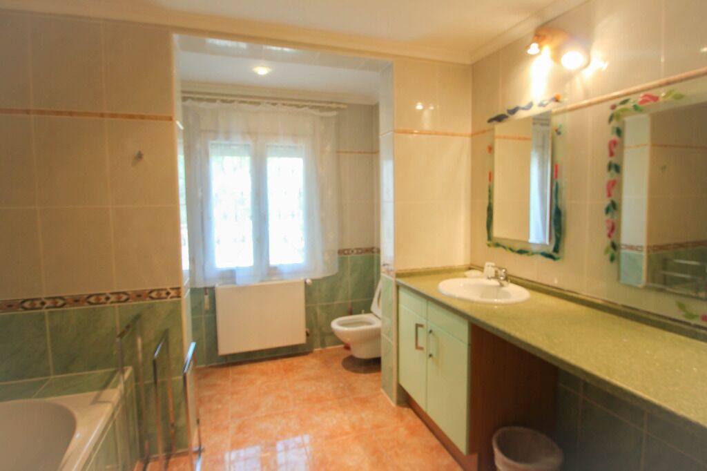 Photo of Bathroom in Benimeit