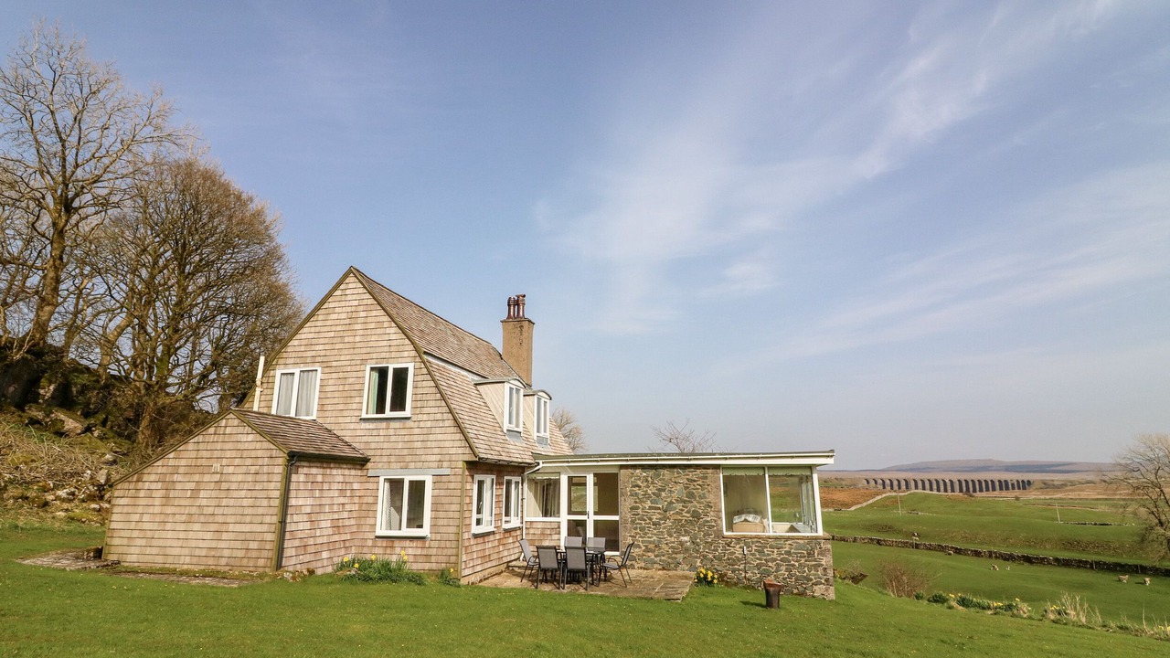 Photo of Outdoor in Fourstones Near Bentham