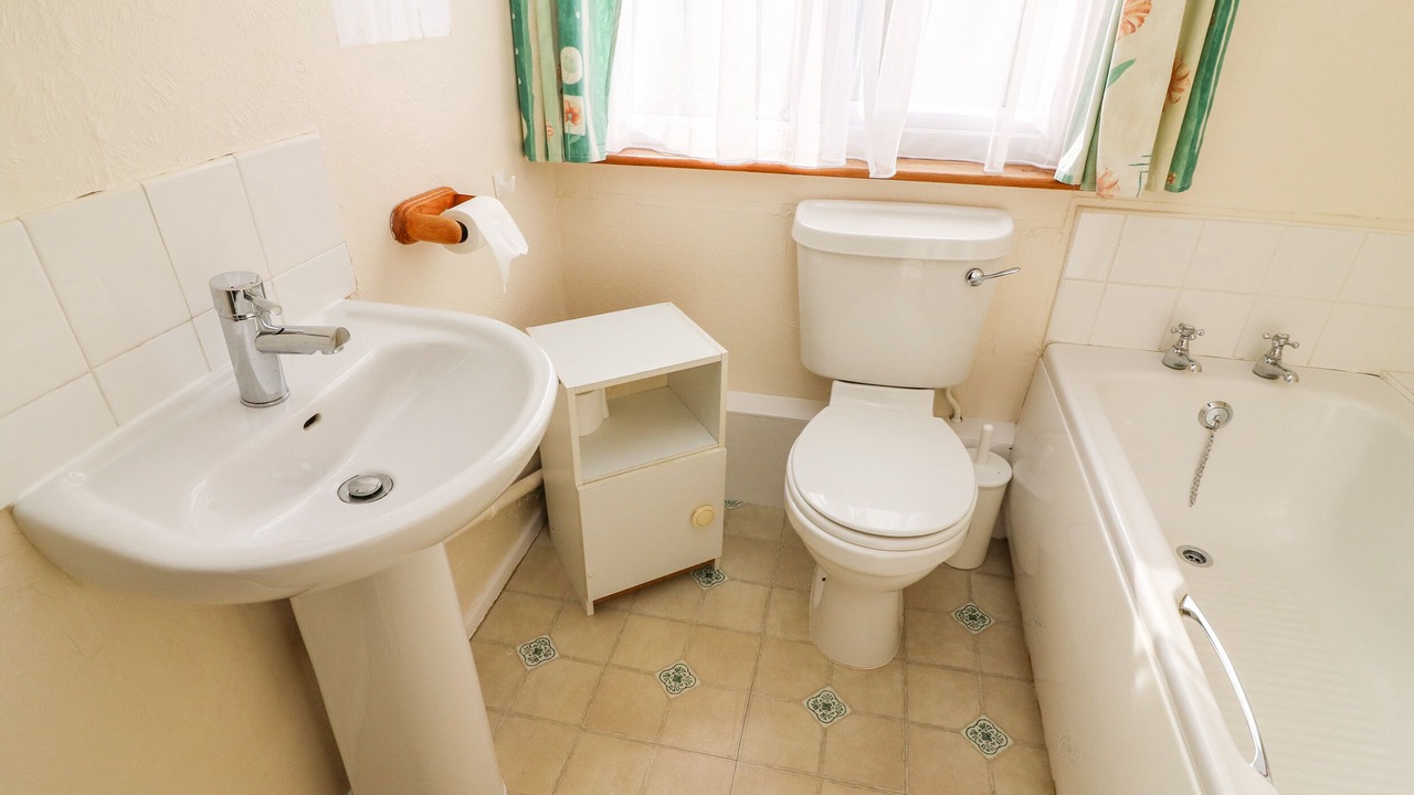 Photo of Bathroom in Fourstones Near Bentham