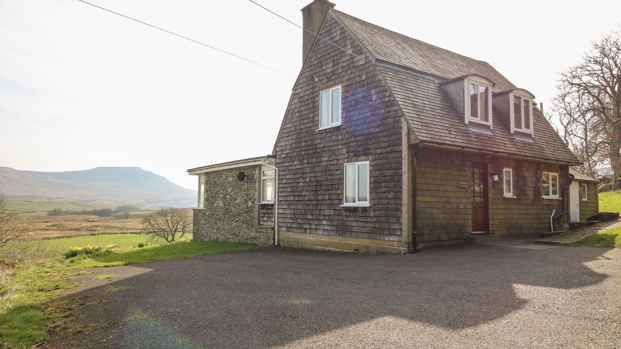 Photo of Outdoor in Fourstones Near Bentham