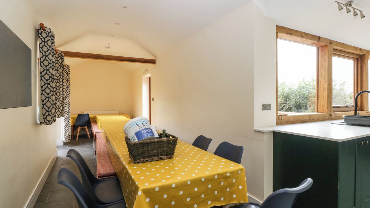 Photo of Others in Little Cowarne