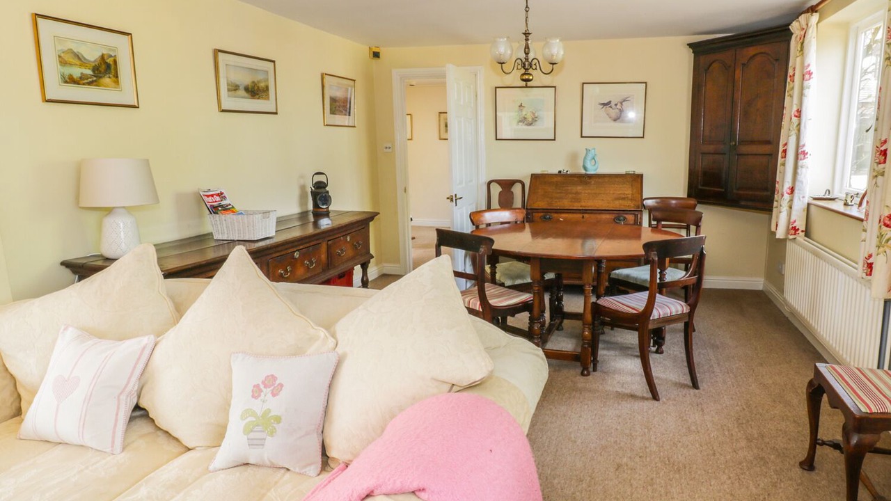 Photo of Livingroom in Stratford-upon-Avon