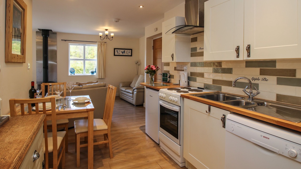 Photo of Kitchen in Mold
