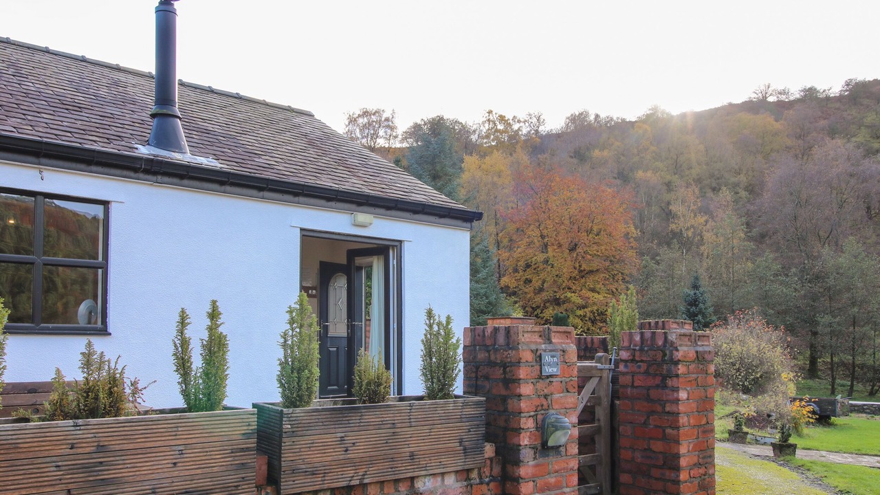 Photo of Outdoor in Mold