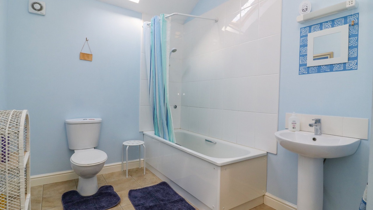 Photo of Bathroom in Ryther