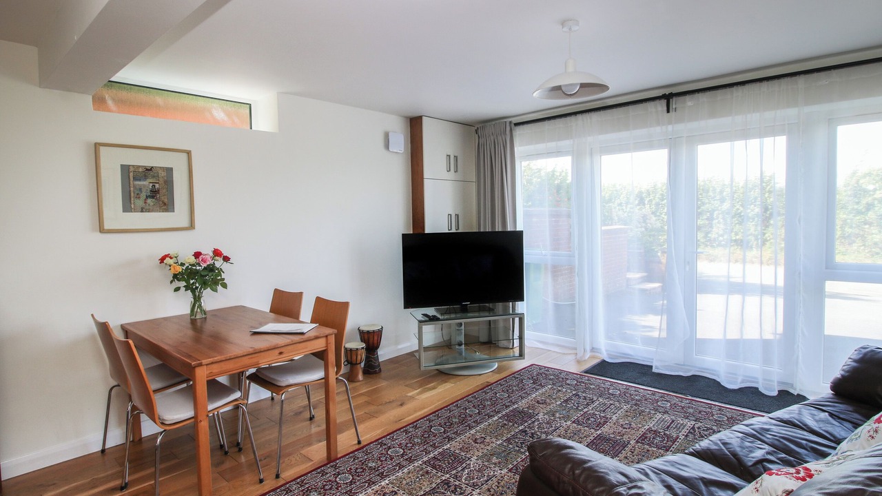 Photo of Livingroom in Longford