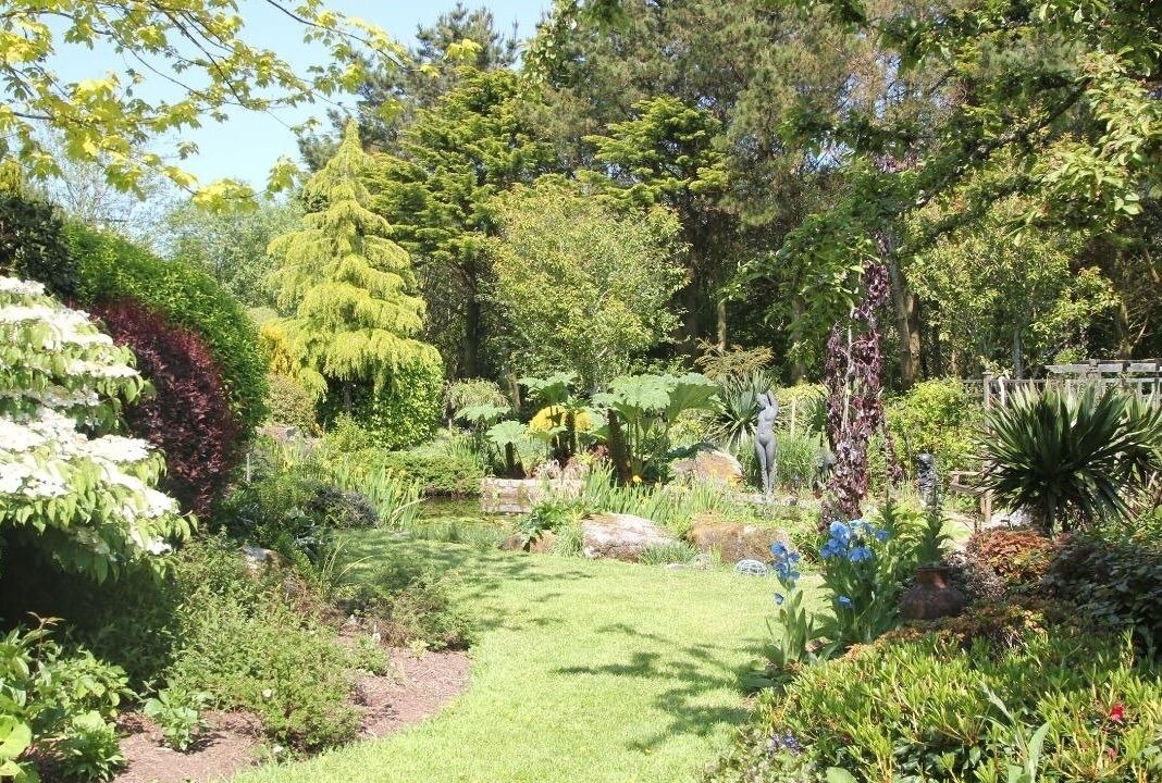 Photo of Outdoor in Mabe