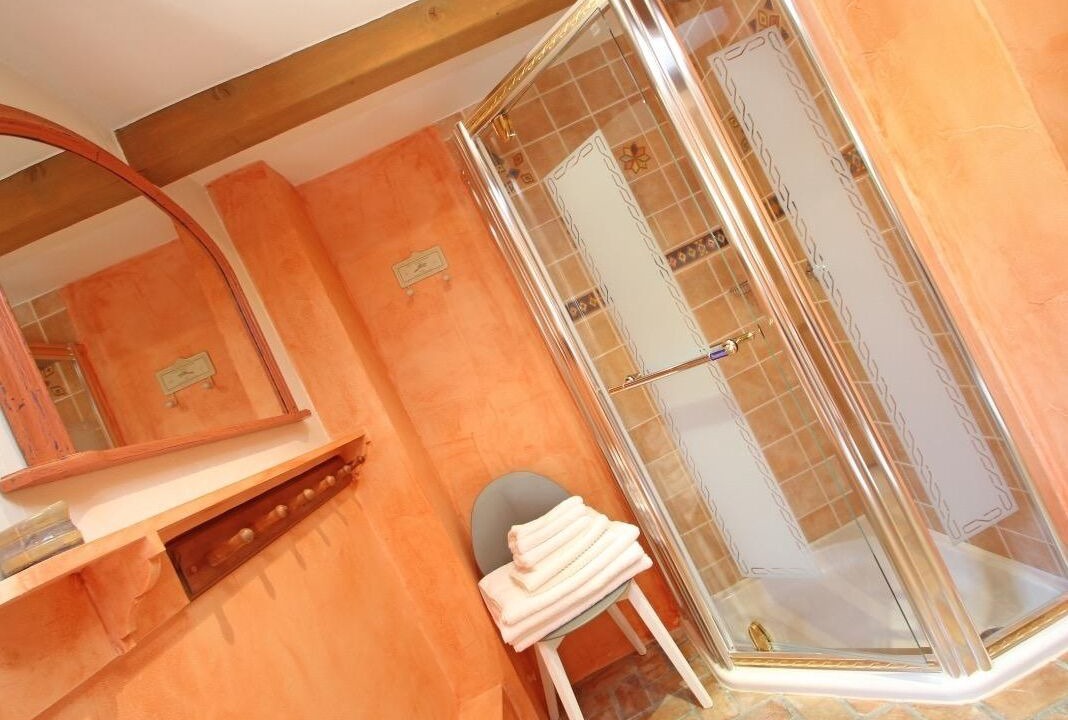 Photo of Bathroom in Mabe