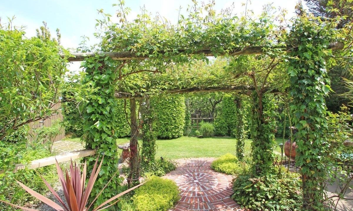 Photo of Outdoor in Mabe