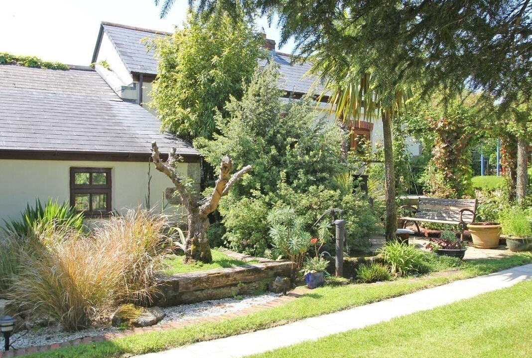 Photo of Outdoor in Mabe