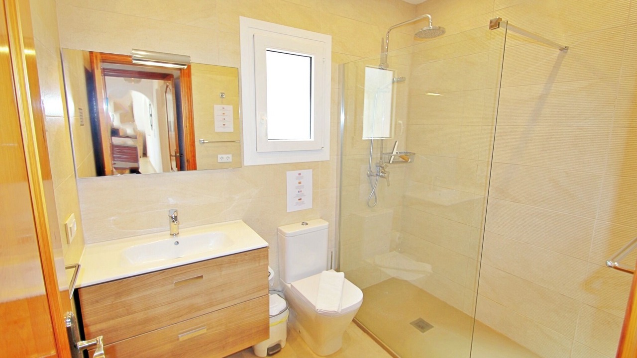 Photo of Bathroom in Benimeit