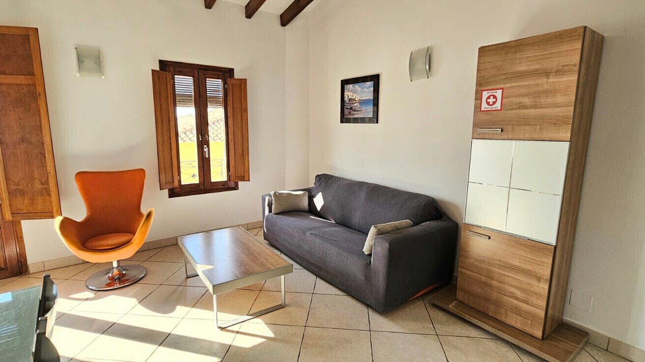 Photo of Livingroom in Old Town
