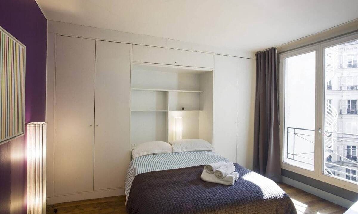 Photo of Bedroom in 8th Arrondissement