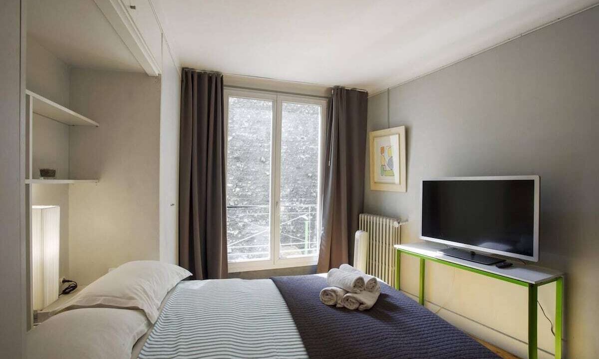 Photo of Bedroom in 8th Arrondissement