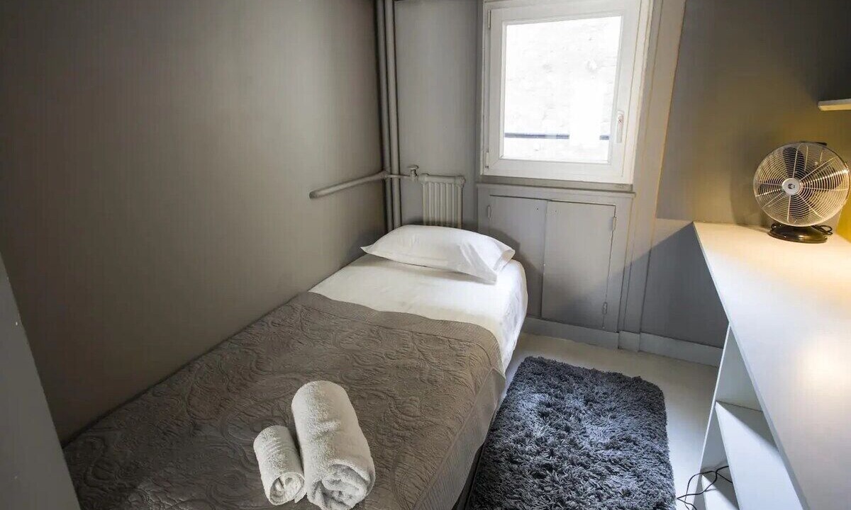 Photo of Bedroom in 8th Arrondissement