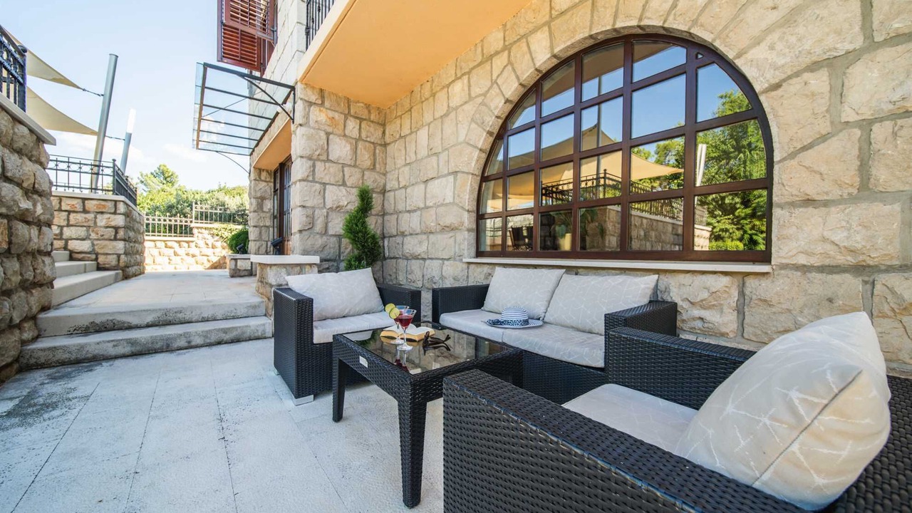 Photo of Patio Balcony in Babin Kuk