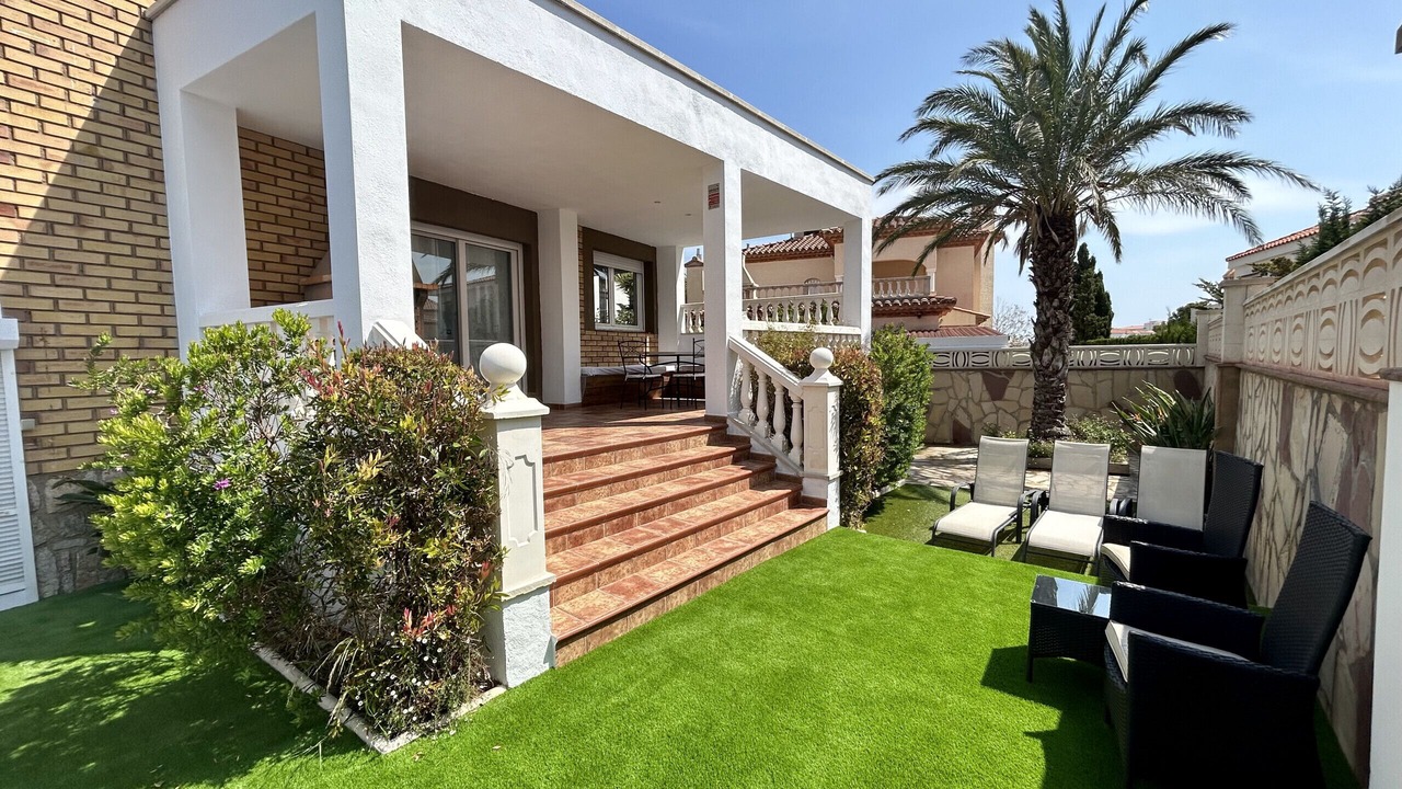 Photo of Patio Balcony in Miami Platja