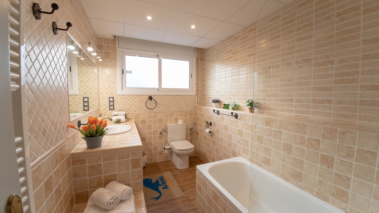 Photo of Bathroom in Miami Platja