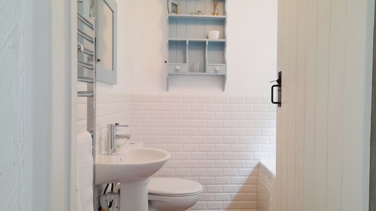 Photo of Others in Hele