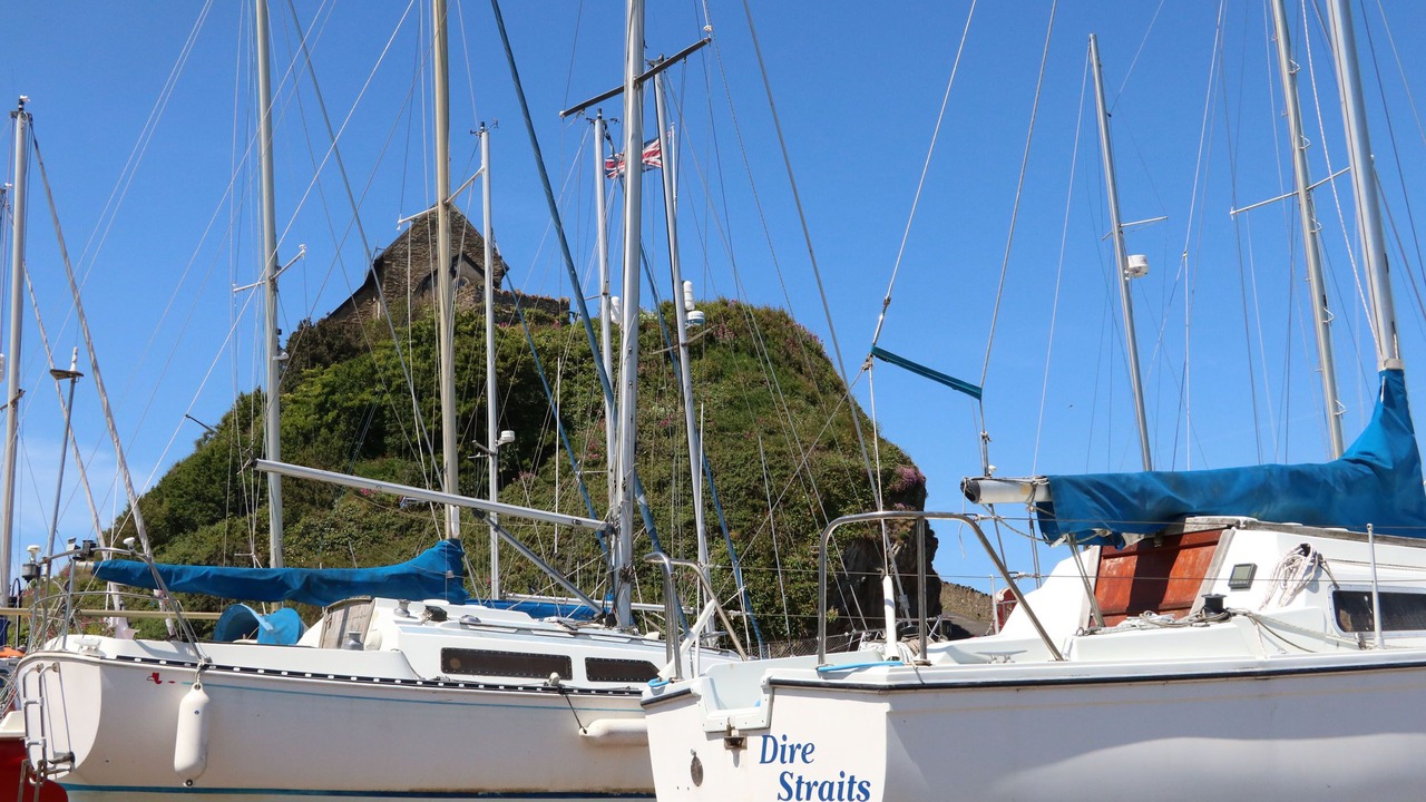 Photo of Others in Hele