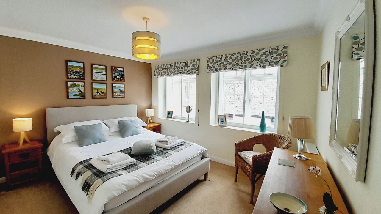 Photo of Others in Hele