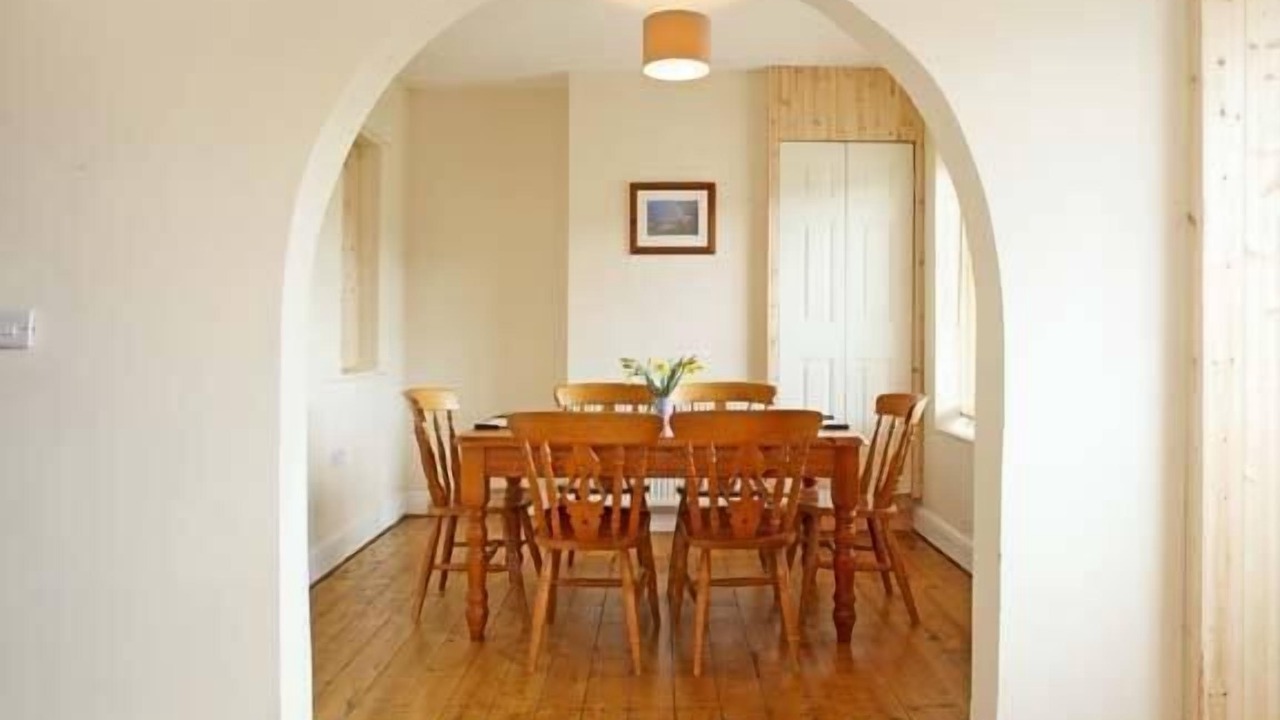 Photo of Others in Borth