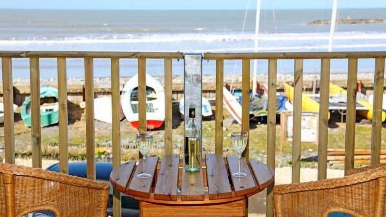 Photo of Outdoor in Borth